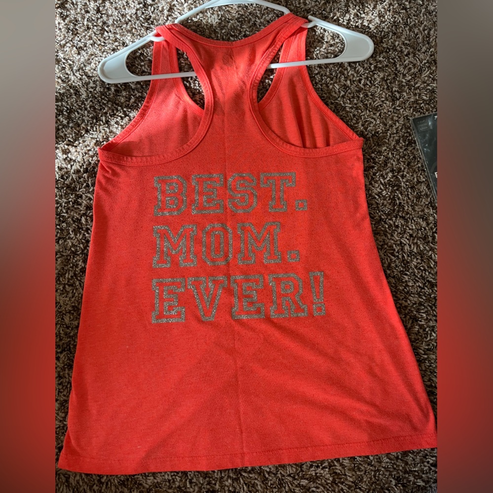 “best mom ever” tank top